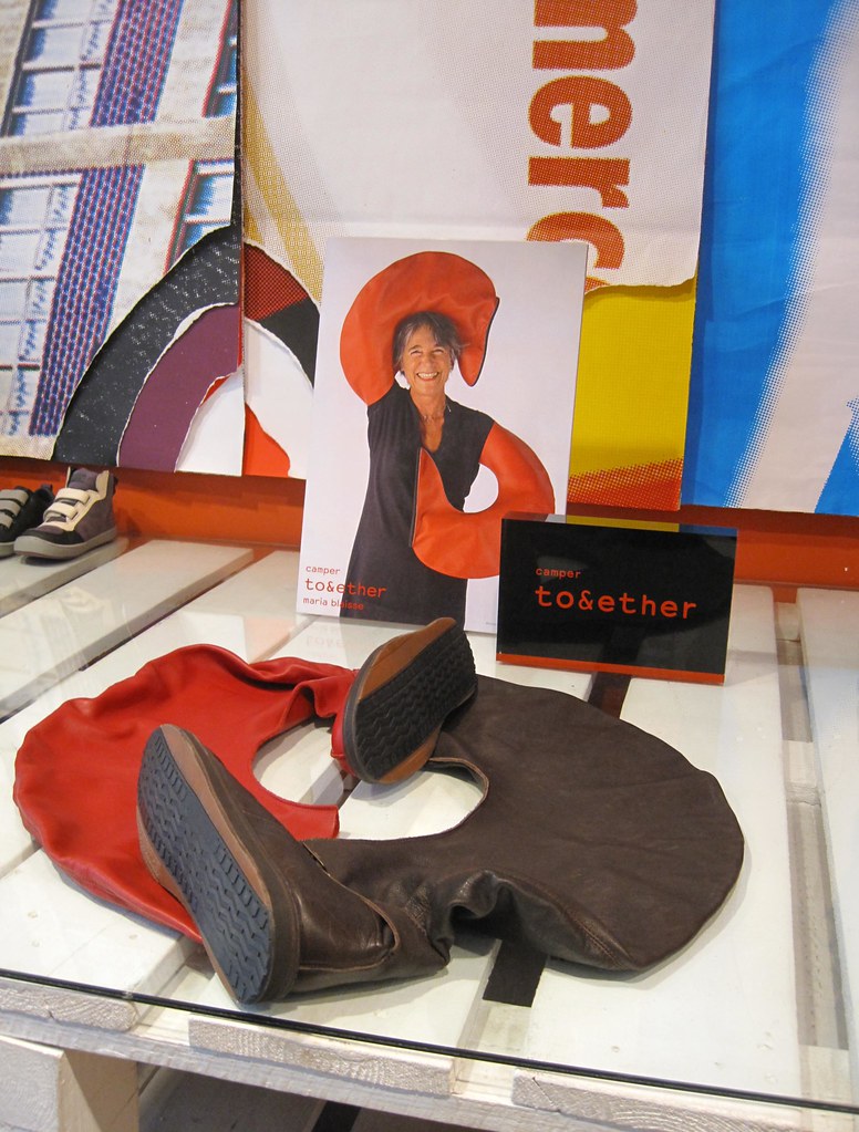 Schaufenster des Schuhgeschäfts Footwear Center in Münster